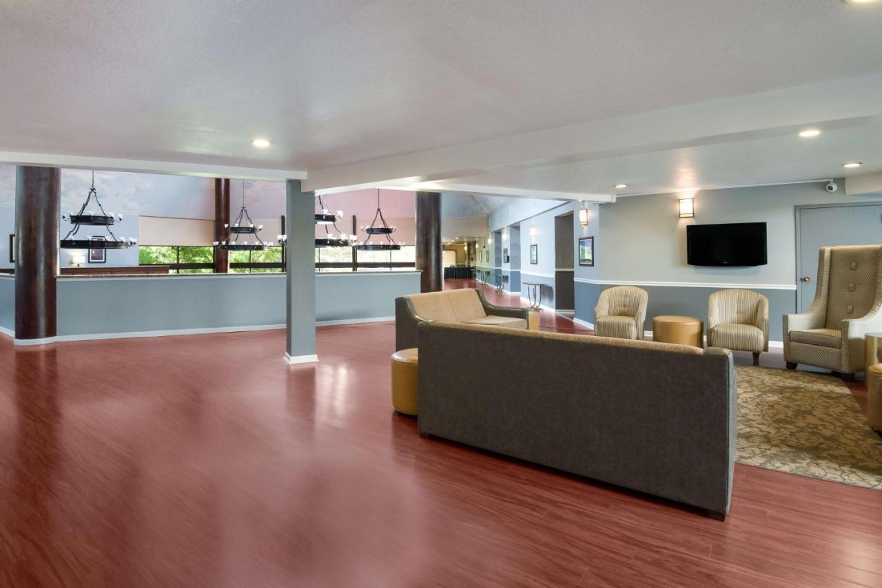 Surestay Plus Hotel By Best Western Reno Airport Экстерьер фото