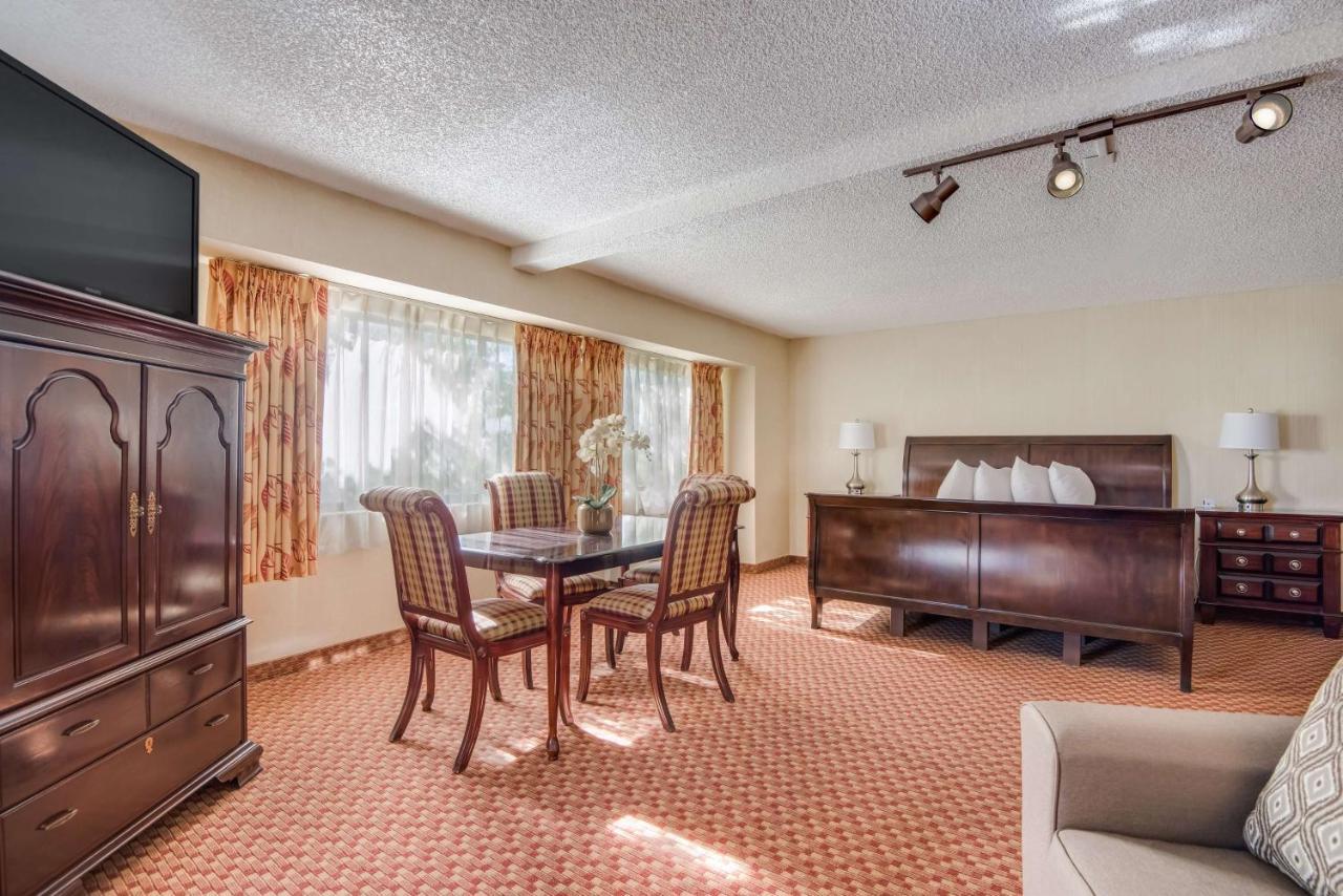 Surestay Plus Hotel By Best Western Reno Airport Экстерьер фото