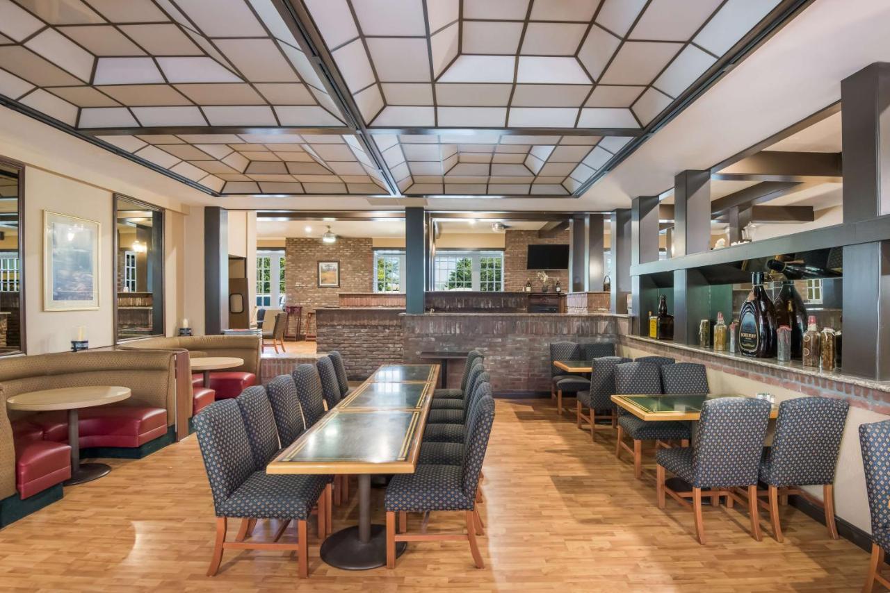 Surestay Plus Hotel By Best Western Reno Airport Экстерьер фото