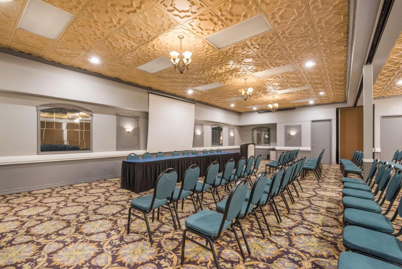 Surestay Plus Hotel By Best Western Reno Airport Экстерьер фото