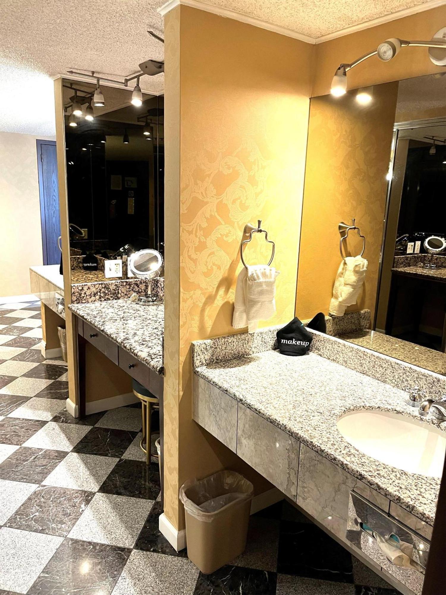 Surestay Plus Hotel By Best Western Reno Airport Экстерьер фото